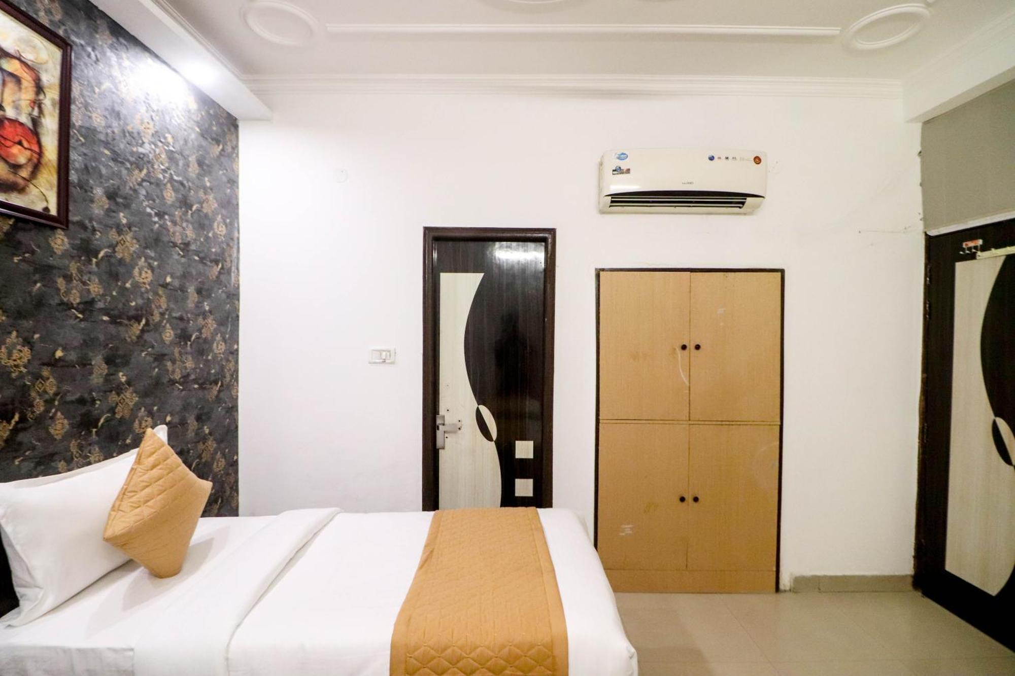 Hotel Stay Villa Delhi Airport นิวเดลี ภายนอก รูปภาพ